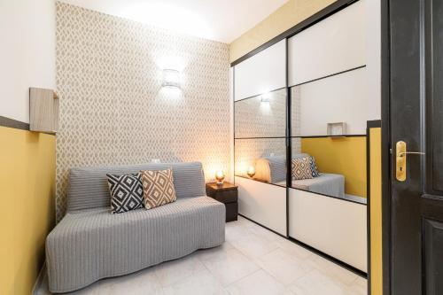 Massena Street - Quiet 2 Bdr & Balcony
