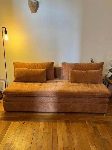 Typical Parisian Flat, close to metro & Bois