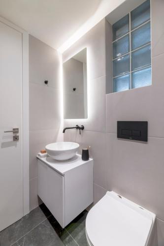 Boutique Studio Ι in Central Athens by MPS