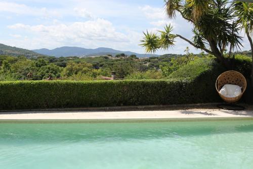 Rez de Villa Les Feuillantines vue magnifique, piscine chauffée privée, jacuzzi, "villa Les Feuillantines