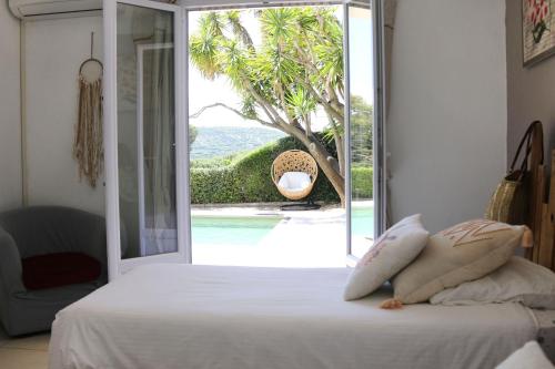 Rez de Villa Les Feuillantines vue magnifique, piscine chauffée privée, jacuzzi, "villa Les Feuillantines