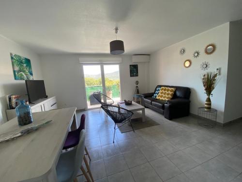 Entire air-conditioned accommodation, Porto Vecchio center