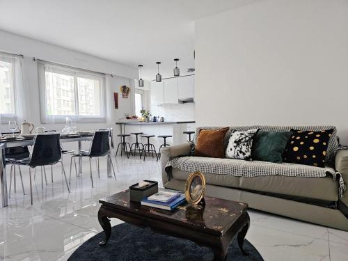 Large air-conditioned apartment for 7 people, Free parking