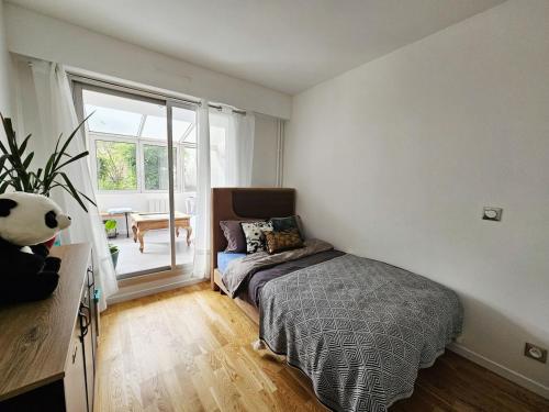Large air-conditioned apartment for 7 people, Free parking
