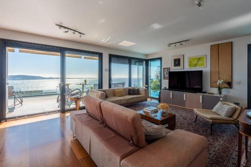 Modern Villa with Sea & River View Pool and Gym.