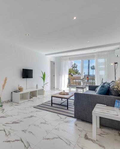 Coral 2BED next to sea