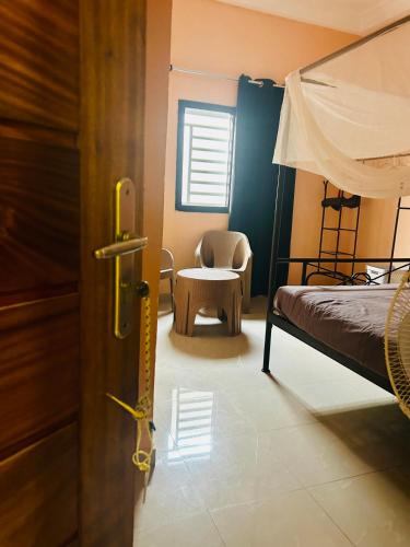 Chambre avec salle de bain attenante proche de la plage