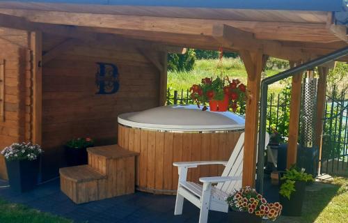 Solina,Bóbrka Barbarosa pokoje,apartamenty,jacuzzi