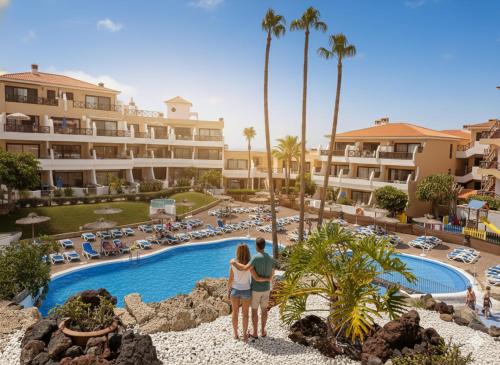 Hygge Home with Seaside and Golf-View Balcony