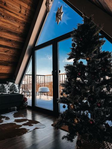 Okno w Gorce- 1 apartament z BALIĄ na wyłączność- Gorce, Pieniny, jezioro Czorsztyńskie