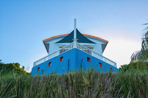 A L'Arche Bleue