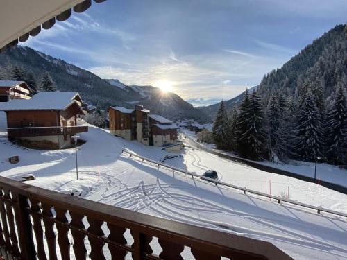 Appartement confortable avec parking près du centre-ville à Châtel
