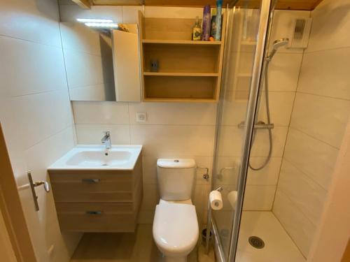 Appartement spacieux, proche centre-ville, parking inclus