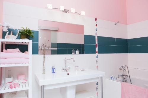 Koupelna v ubytování B&B La Boal
