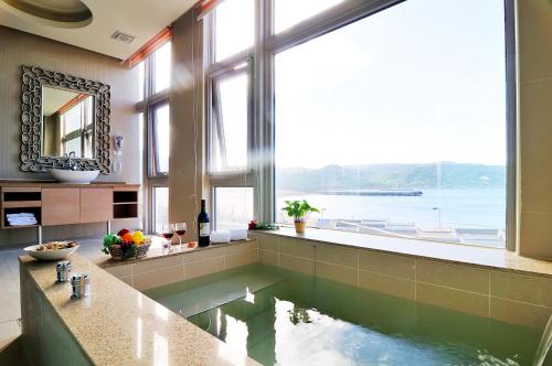 Gallery image of JinShan Sakura Bay Hot Spring Hotel in Jinshan