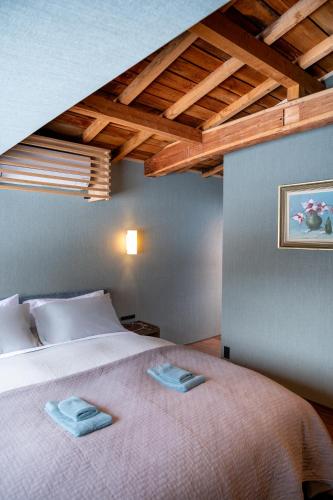 Azalea Lodge