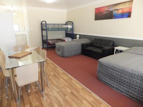Χώρος καθιστικού στο Nagambie Caravan Park & Motel