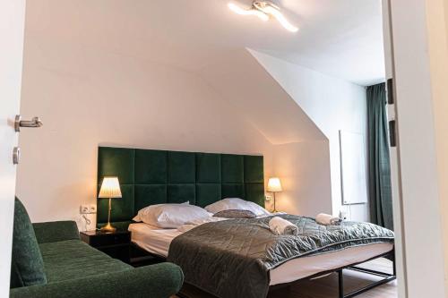 Beautiful 2BR Apt, Near U6 Station am Schöpfwerk