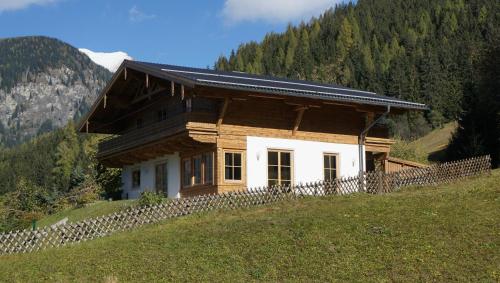 Zdjęcie z galerii obiektu Chalet Alsegg w mieście Bad Gastein