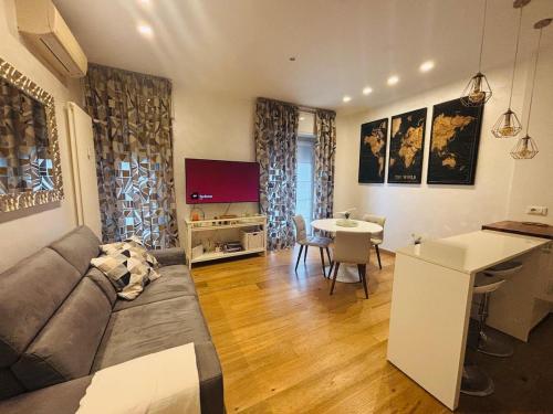 Bilo Lumiere - 1 bedroom - close to Gambara M1 and Tolstoj M4