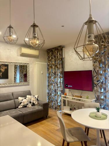 Bilo Lumiere - 1 bedroom - close to Gambara M1 and Tolstoj M4