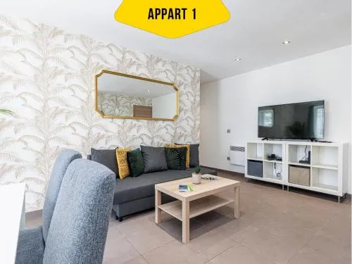 CASA REINE JEANNE- ideal groups & family -CENTRAL near train station - PARKING - New&CONFORT-AC photo 43