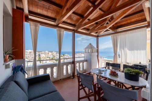 Casa di Columns with Magnificent Sea View, near the center