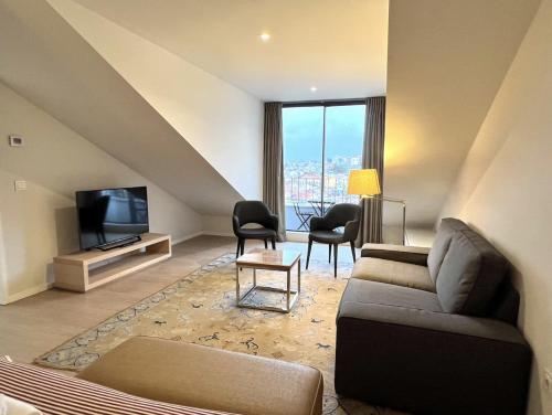 Amazing View in the Castle Hill Apartment