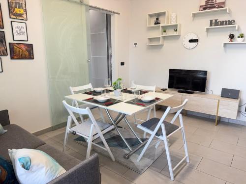 10 minutes from Fiera Milano with large terrace