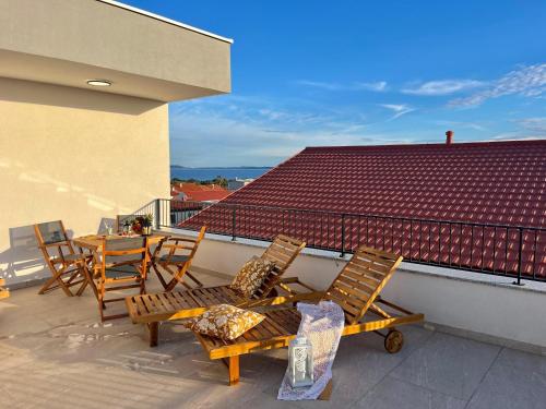 Apartment Noah with Rooftop Terrace and Sea View Vir