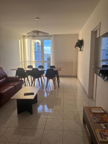 Spacieux T4 lumineux avec balcon confort, calme et modernité à Joué-lès-Tours