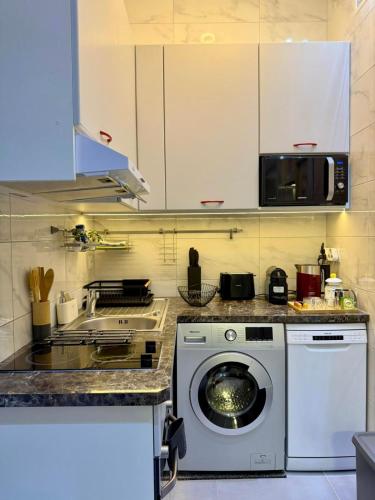 Charming Apartment in Paris Center Metro 6 Glacière & M7 Les Gobelins