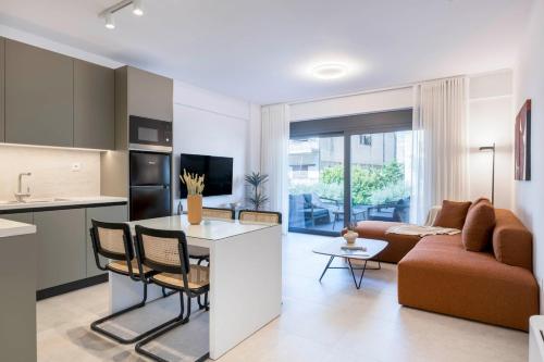 Elliniko Riviera - 2BDRM Apt - Near Metro by MPS