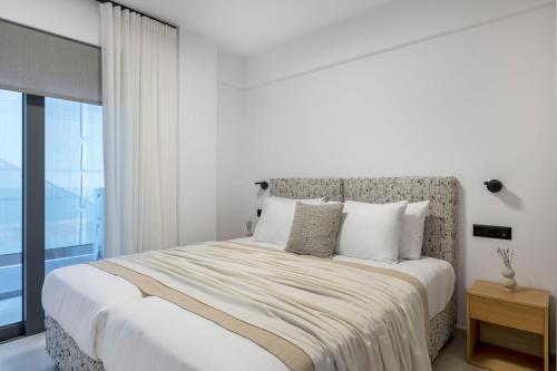 Elliniko Riviera - Family Apt Near Metro by MPS