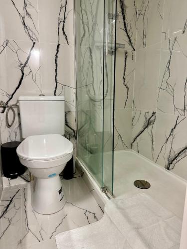 Best location of Nice, le Port, charming flat 4