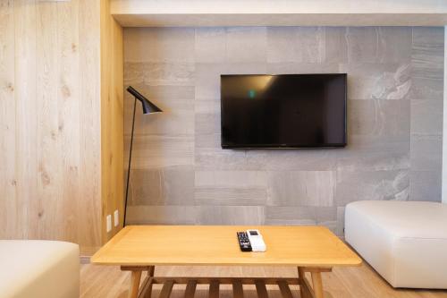 PREMIER suite Shinjuku West 3F 4F