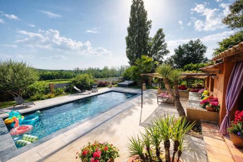 Villa Mireyos