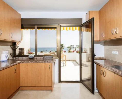 Coral Beach Aparthotel photo 18