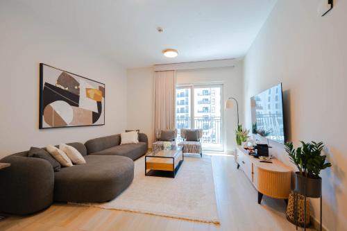 Bright 1BR Yas Island Near F1 & Ferrari World
