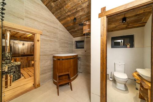 Et badeværelse på WOW Glamping