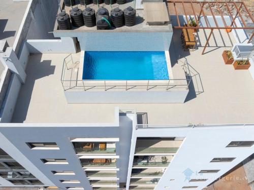 Billede fra billedgalleriet på Spacious 2 bdr aprt, rooftop pool - LCGR i Praia