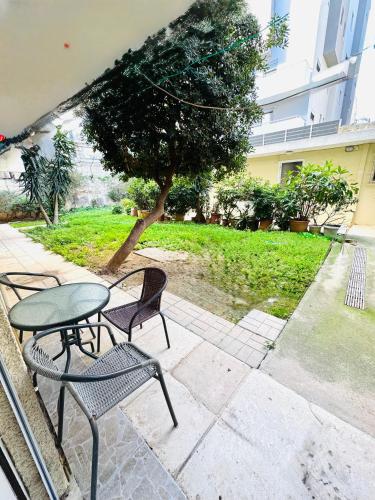 Athenian Riviera beach apartment