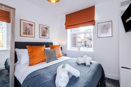 Modern 6 Bed House with Ensuites by 53 Degrees Property, Perfect for Business and Groups photo 10