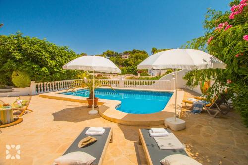 Villa Pura Vida by Abahana Villas