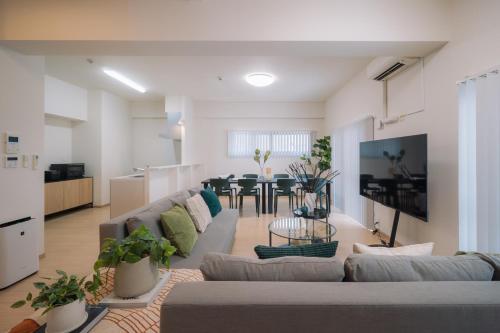 Hotel HIRAKU RYUKYU -KUME-