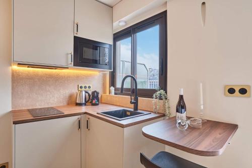 New Studio Eiffel Tower-Trocadero
