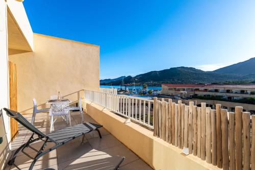 Casa Fangu - Balcon avec Vue Port et Montagnes