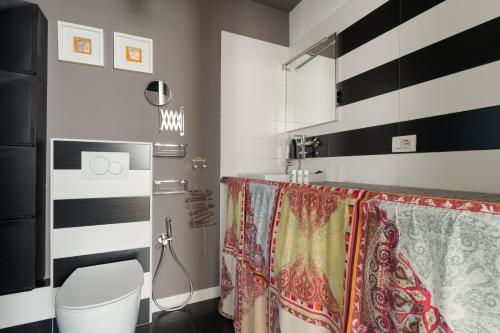 GuestHost - Cenisio Lovely Flat