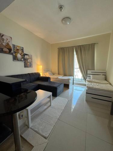Modern Studio Apartment in Dubai Sports City