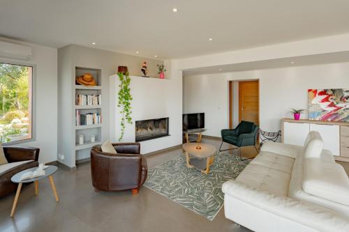 Villa SOPRA - Sea View & Pool - Porto-Vecchio